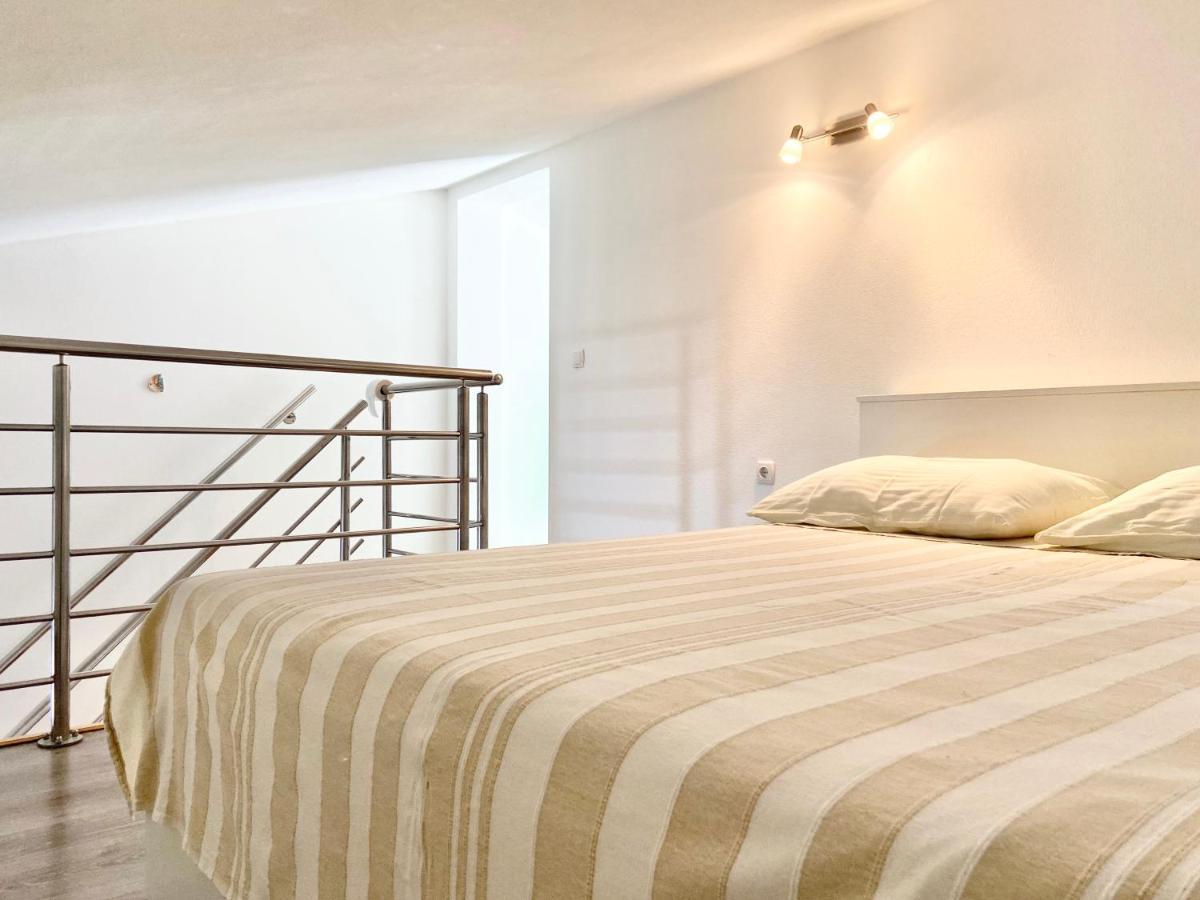 Apartments Pijaza Banjol Exteriér fotografie